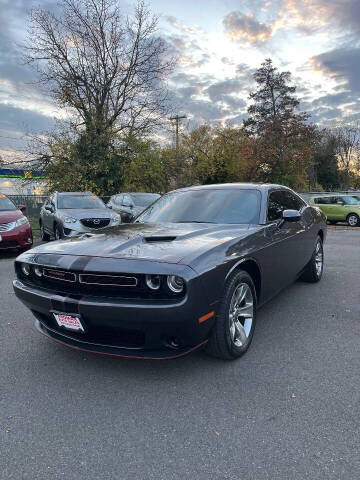 2015 Dodge Challenger SXT