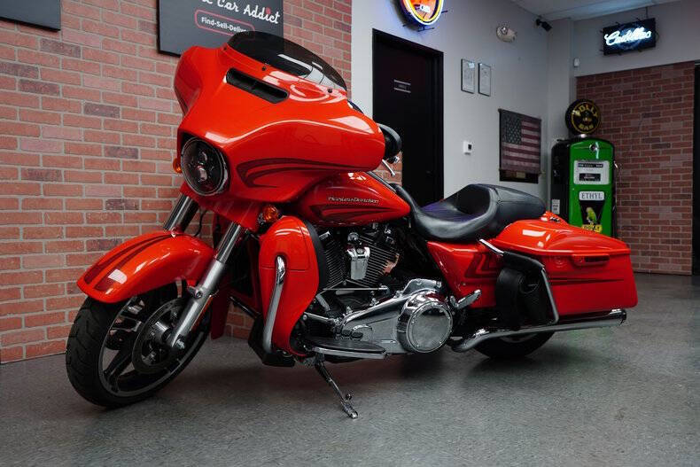 2017 Harley-Davidson Street Glide Special