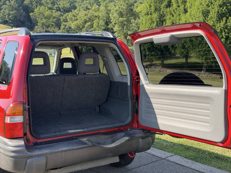 2003 Chevrolet Tracker