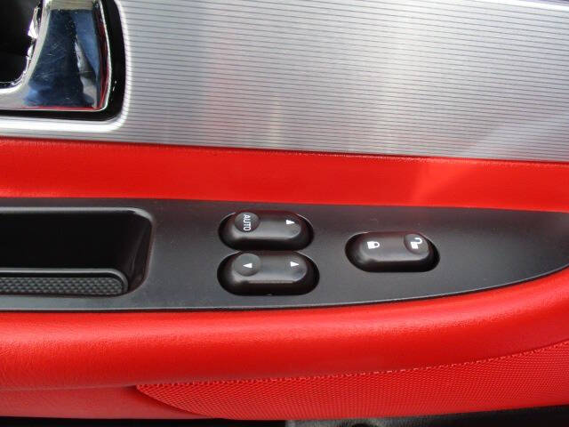 2004 Ford Thunderbird Deluxe