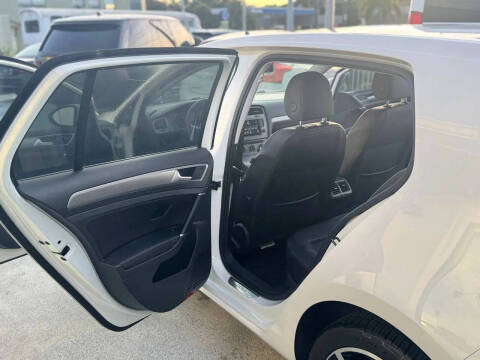 2016 Volkswagen Golf