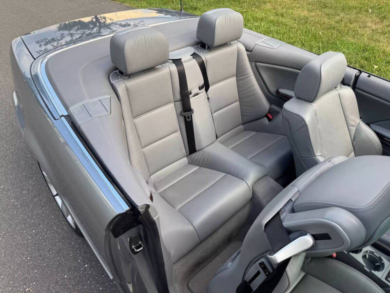 2005 BMW 3 Series 325Ci