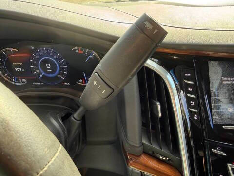 2017 Cadillac Escalade Luxury