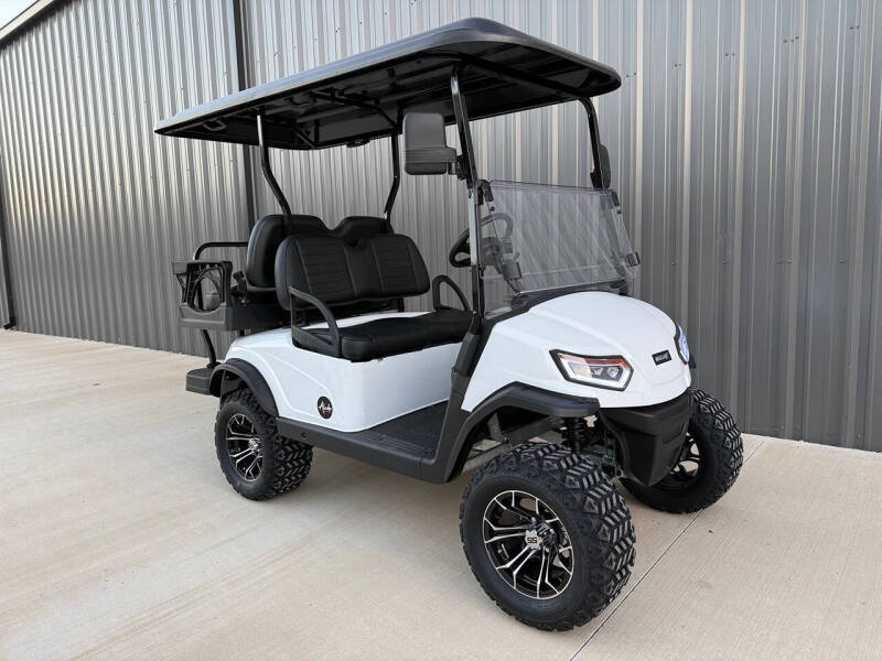 2025 Madjax E4 Lifted