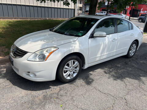 2012 Nissan Altima for sale at UNION AUTO SALES in Vauxhall NJ