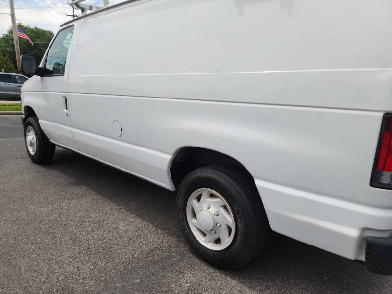 2009 Ford E-Series E-150
