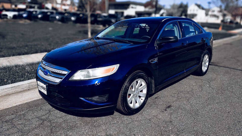 2011 Ford Taurus SE