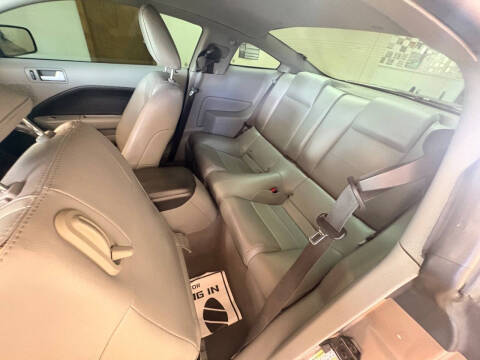 2008 Ford Mustang V6 Deluxe