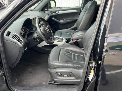 2012 Audi Q5 3.2 quattro Premium Plus