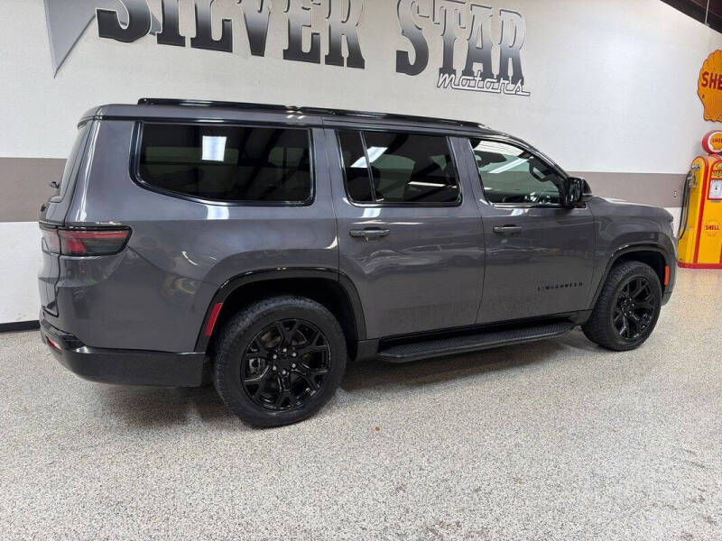 2023 Jeep Wagoneer Carbide