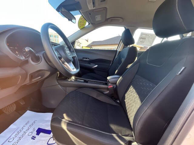 2024 Nissan Kicks SV