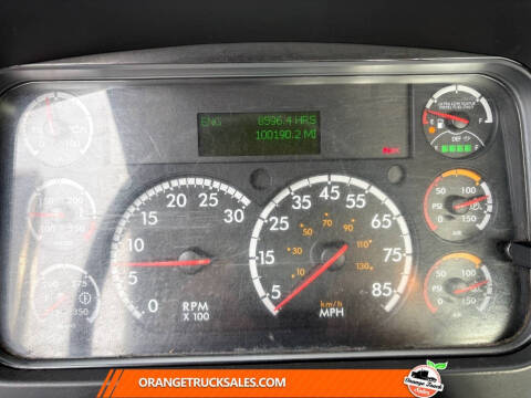 2016 Freightliner M2 106