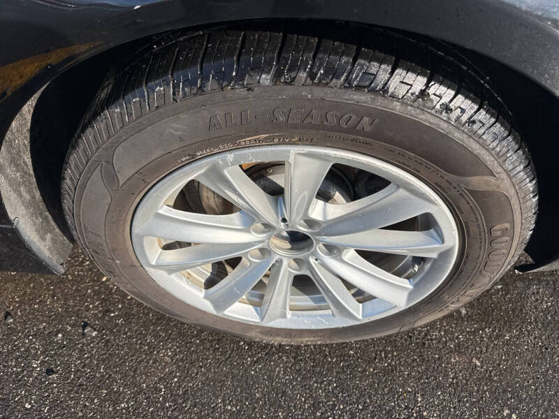 2016 BMW 5 Series 528i