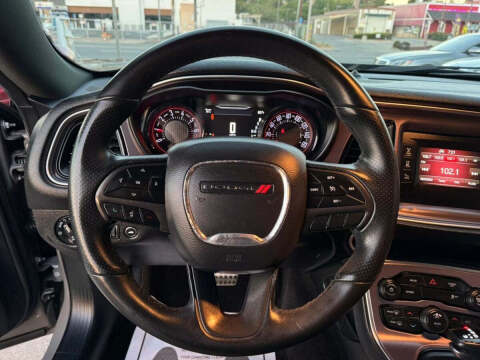 2017 Dodge Challenger SXT