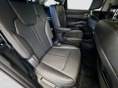 2023 Kia Sorento EX