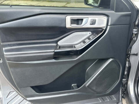 2021 Ford Explorer ST