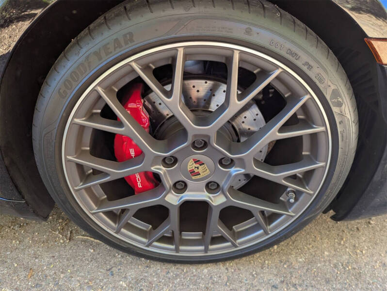 2020 Porsche 911 Carrera S