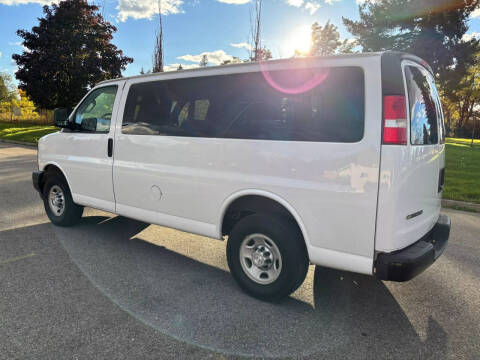 2017 Chevrolet Express LS 2500