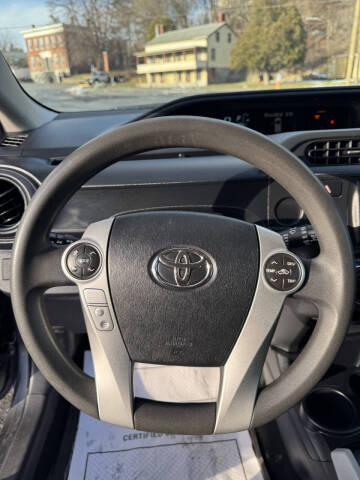 2014 Toyota Prius c Four