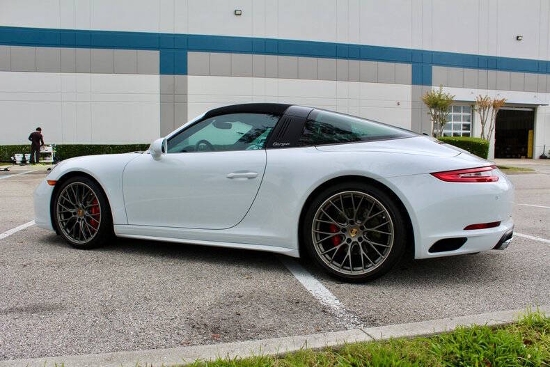 2018 Porsche 911