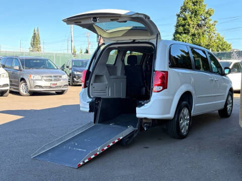 2017 Dodge Grand Caravan SE Plus