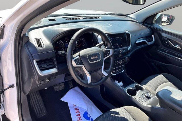 2022 GMC Terrain SLE