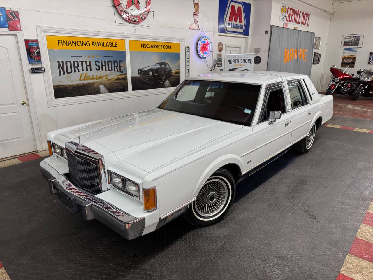 1989 Lincoln Town Car 1