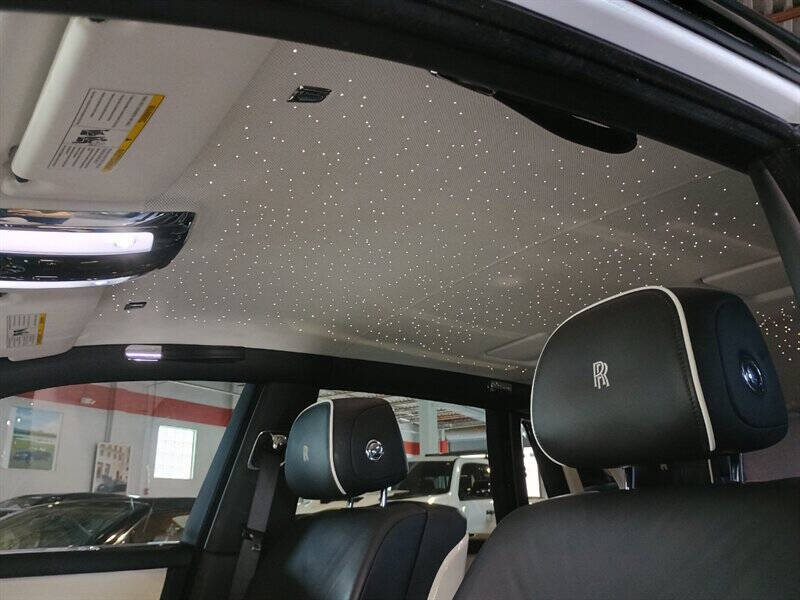 2019 Rolls-Royce Phantom 23