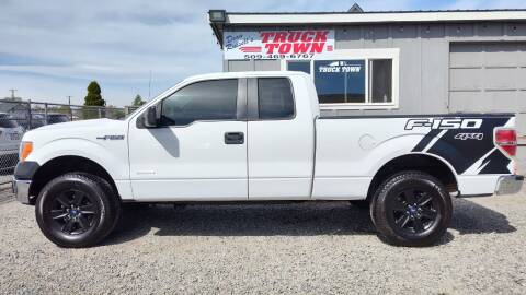 2013 Ford F-150 for sale at Dean Russell Truck Town in Union Gap WA