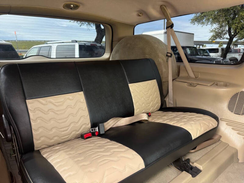 2005 Ford Excursion Eddie Bauer