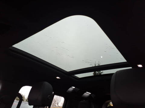 2023 Land Rover Defender 110 SE