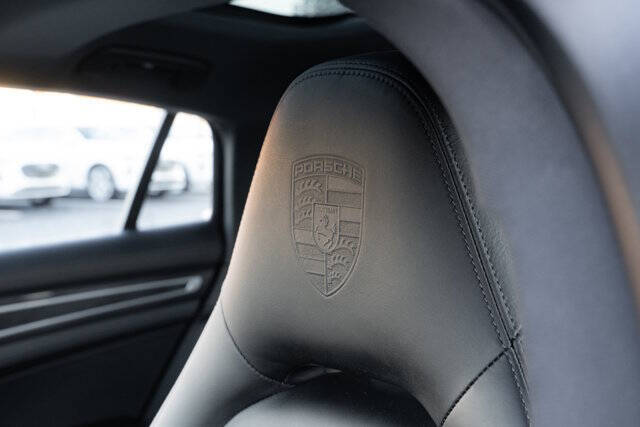 2023 Porsche Panamera 4