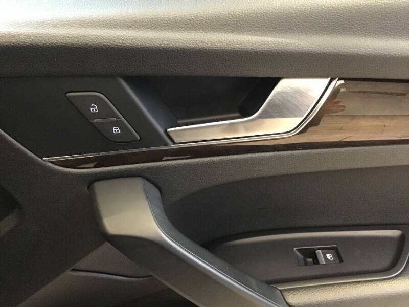 2019 Audi Q5 quattro Premium 45 TFSI