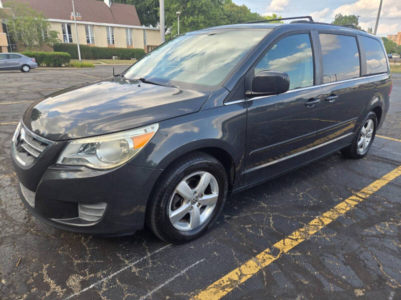 2011 Volkswagen Routan SEL