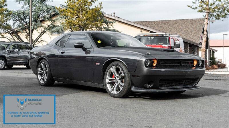 2020 Dodge Challenger R/T's photo