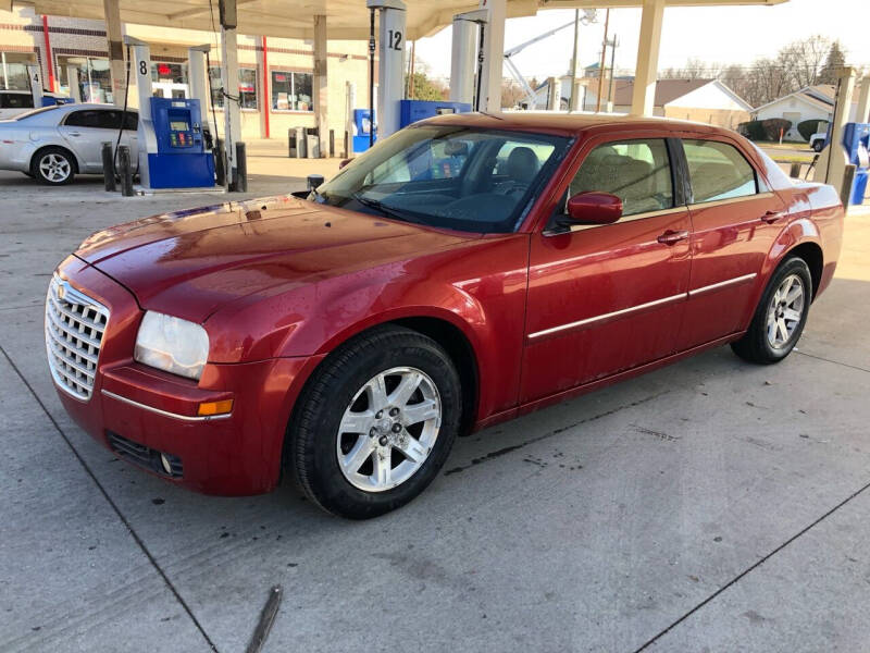 2007 Chrysler 300 for sale at JE Auto Sales LLC in Indianapolis IN