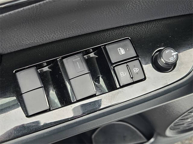 2022 Toyota Prius Prime XLE