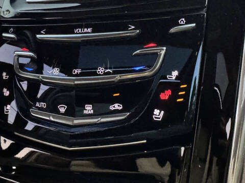 2017 Cadillac Escalade Luxury