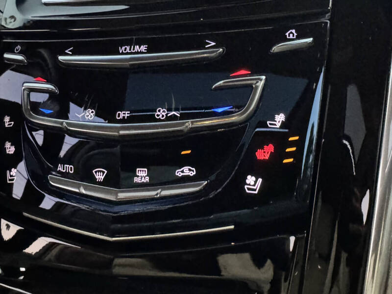 2017 Cadillac Escalade Luxury