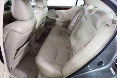 2004 Lexus ES 330