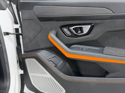 2022 Lamborghini Urus