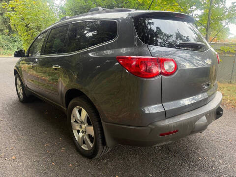2010 Chevrolet Traverse LT