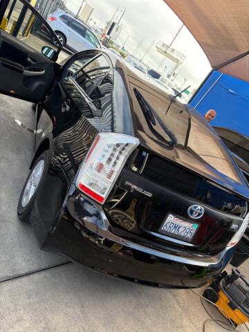 2011 Toyota Prius Two