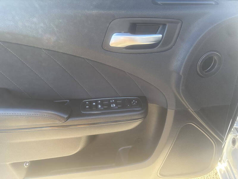 2019 Dodge Charger SXT