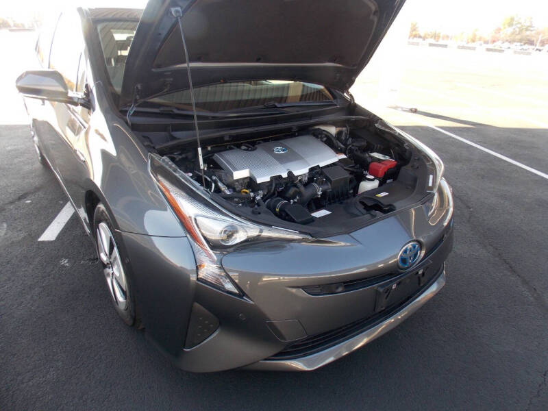 2018 Toyota Prius Three