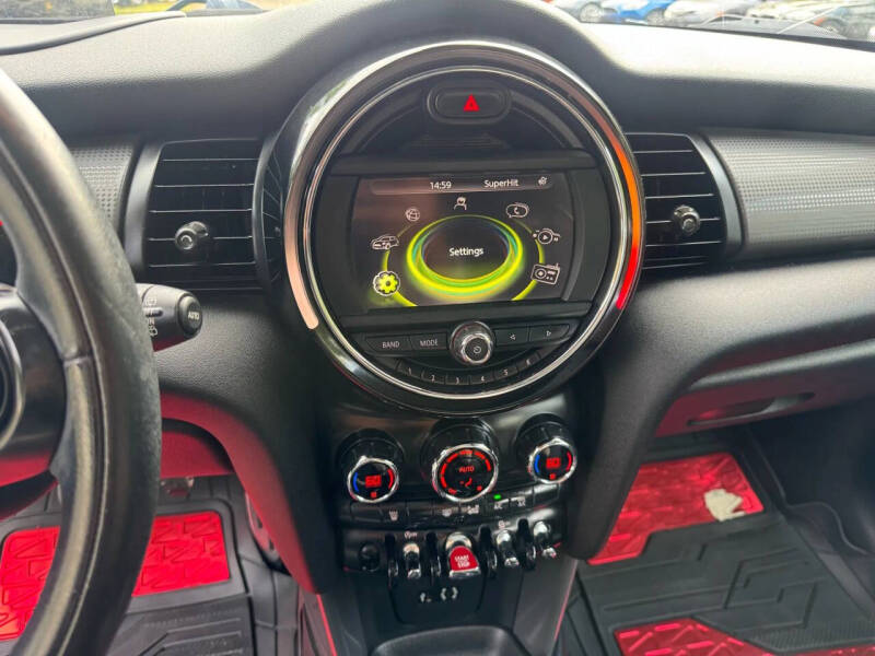 2016 MINI Hardtop 4 Door Cooper