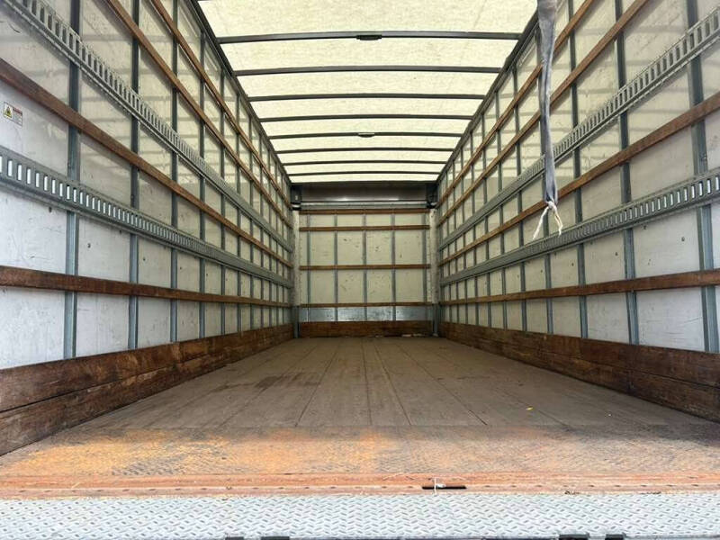 2020 Freightliner M2 106