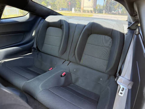 2016 Ford Mustang V6