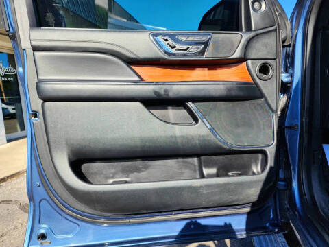 2018 Lincoln Navigator Select