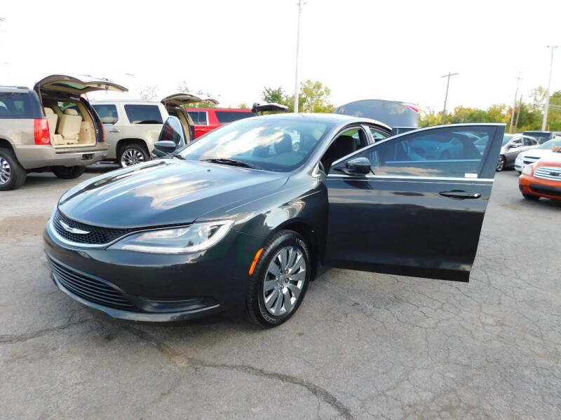 2015 Chrysler 200 LX